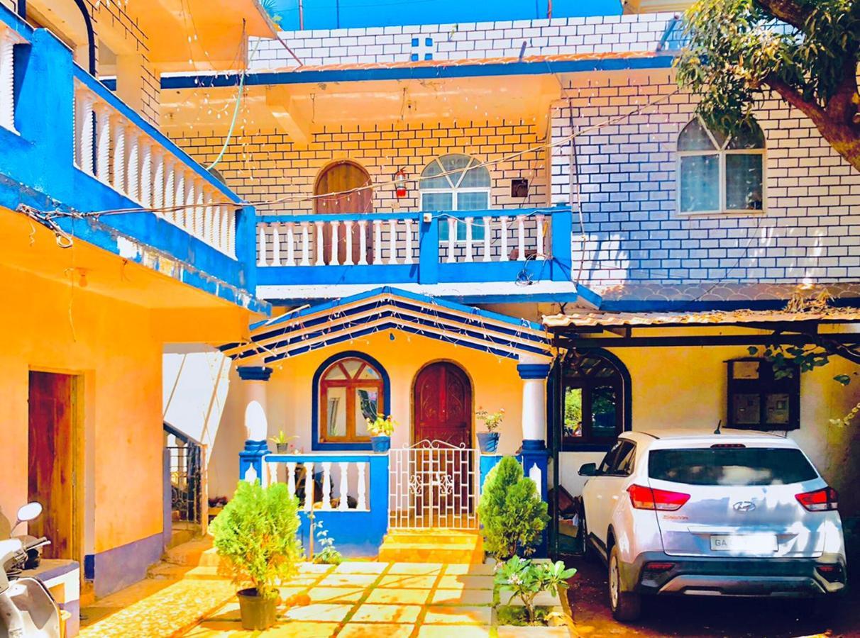 Blue Waves Guest House Calangute Exterior photo