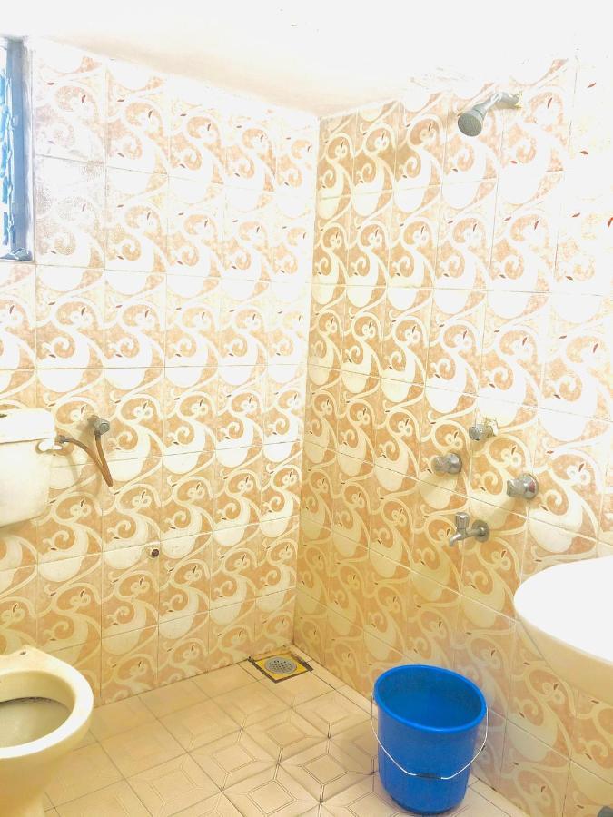 Blue Waves Guest House Calangute Exterior photo
