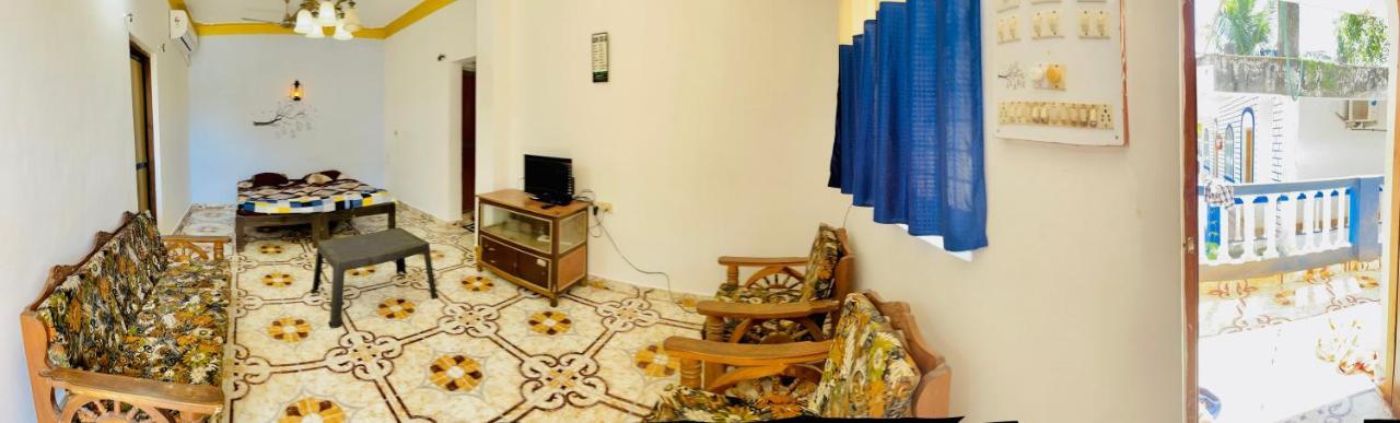Blue Waves Guest House Calangute Exterior photo