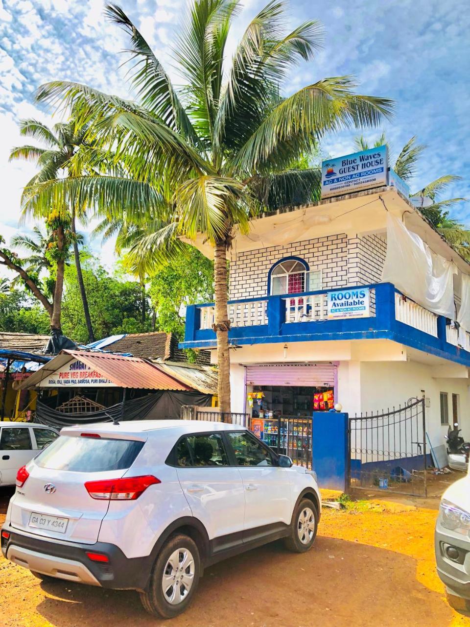 Blue Waves Guest House Calangute Exterior photo